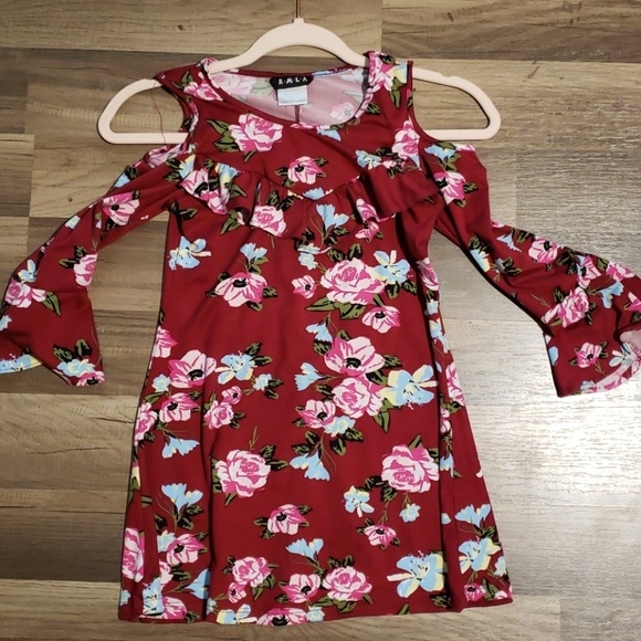 Other - ππΌββοΈ Cold Shoulder Ruffle Dress Other - ππΌββοΈ Cold Shoulder Ruffle Dress